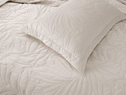 Покрывало Софи де Марко Глория (молоко) 160х220